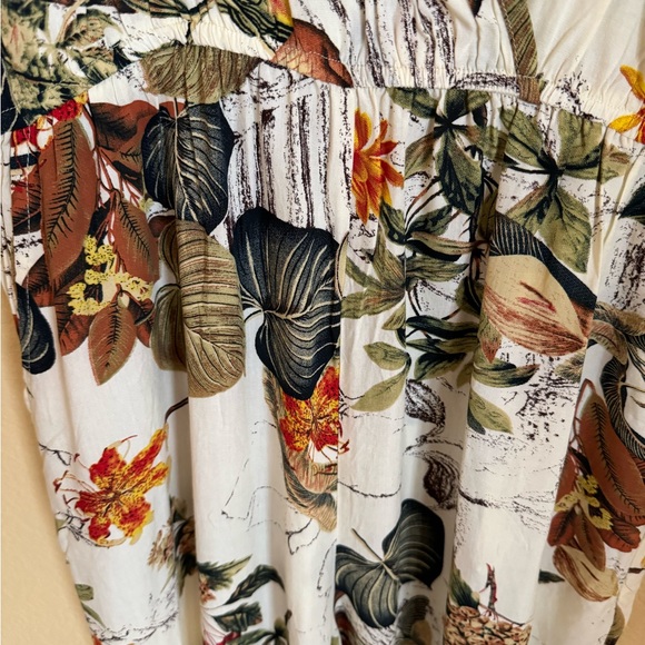 Cupshe Tropical Leaf Print Drawstring Jogger Jumpsuit Size Medium New with Tags - Picture 3 of 5